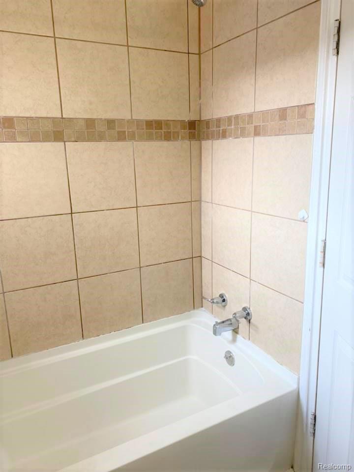 25 HIGHLAND AVE UNIT 2