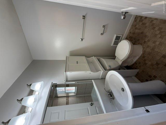 25 HIGHLAND AVE UNIT 2