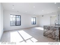 120 E Liberty Street 204