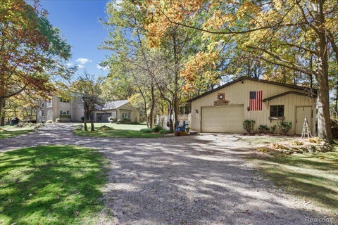 Tiny photo for 2090 Sherwood Court, Ortonville Village, MI 48462 (MLS # 20261084498)