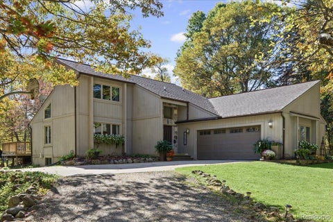 Tiny photo for 2090 Sherwood Court, Ortonville Village, MI 48462 (MLS # 20261084498)