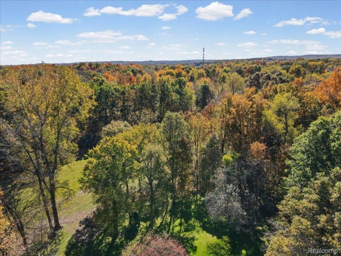 Tiny photo for 2090 Sherwood Court, Ortonville Village, MI 48462 (MLS # 20261084498)