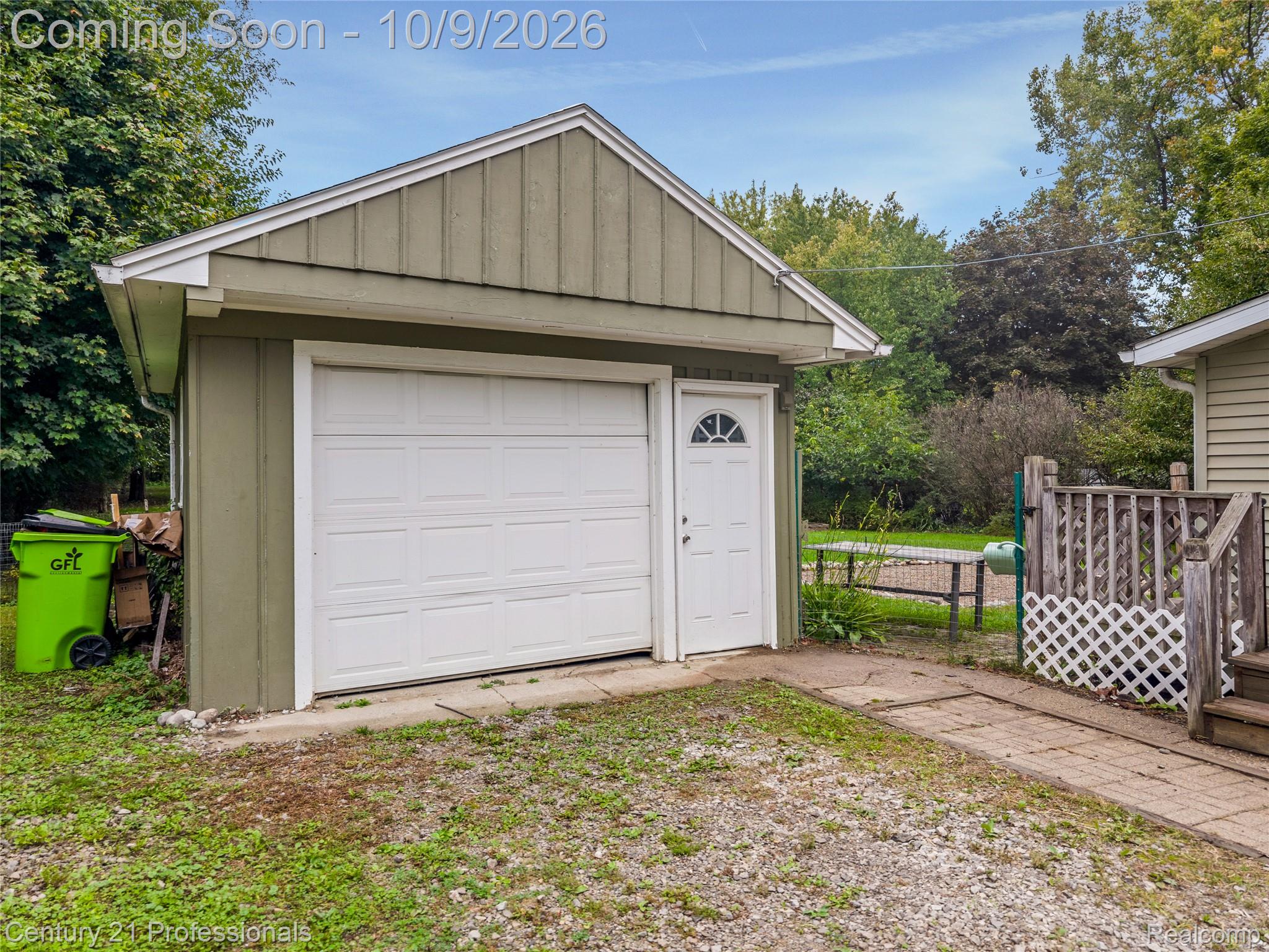 801 Forest Drive