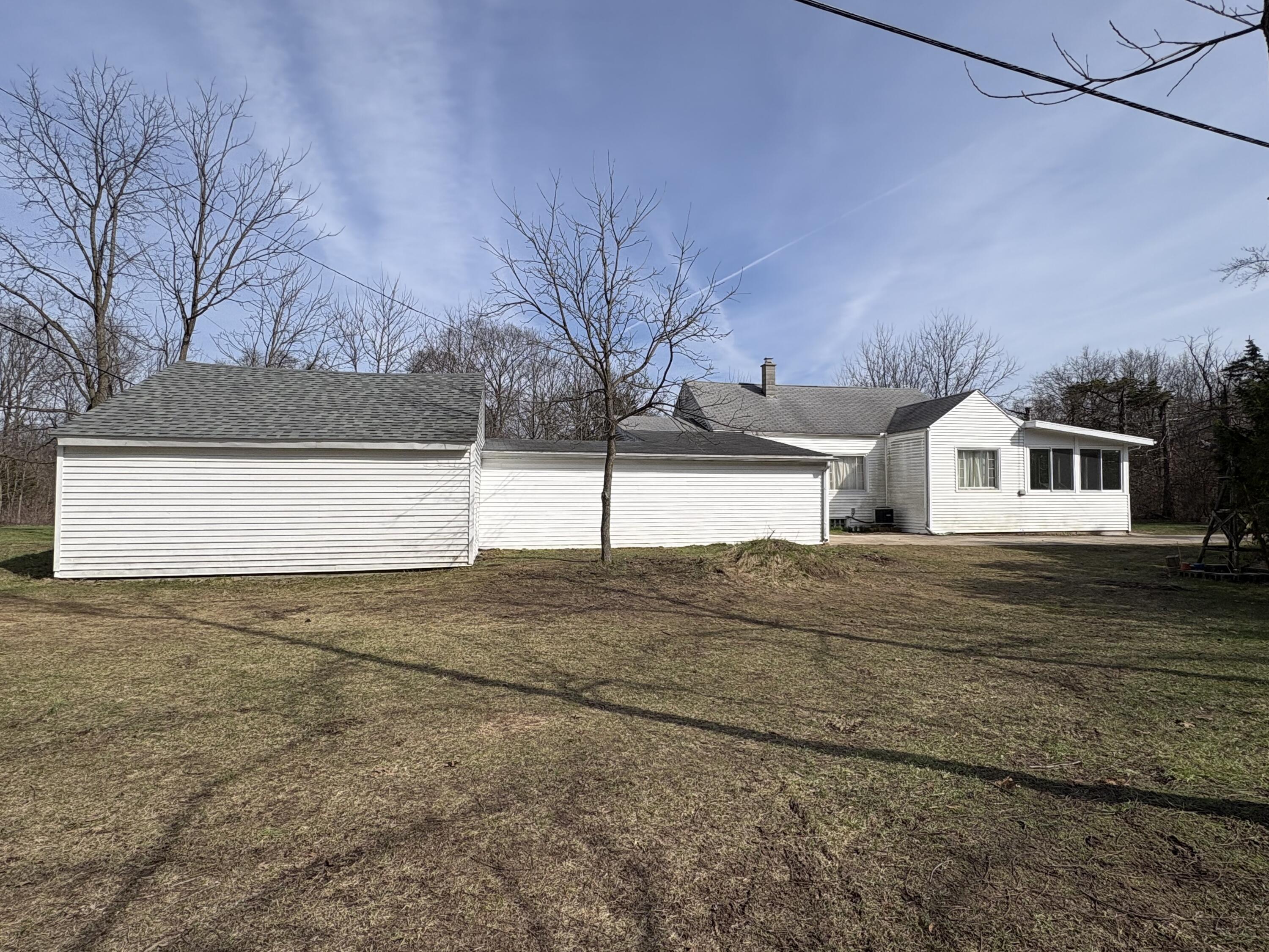 1909 Bell Road