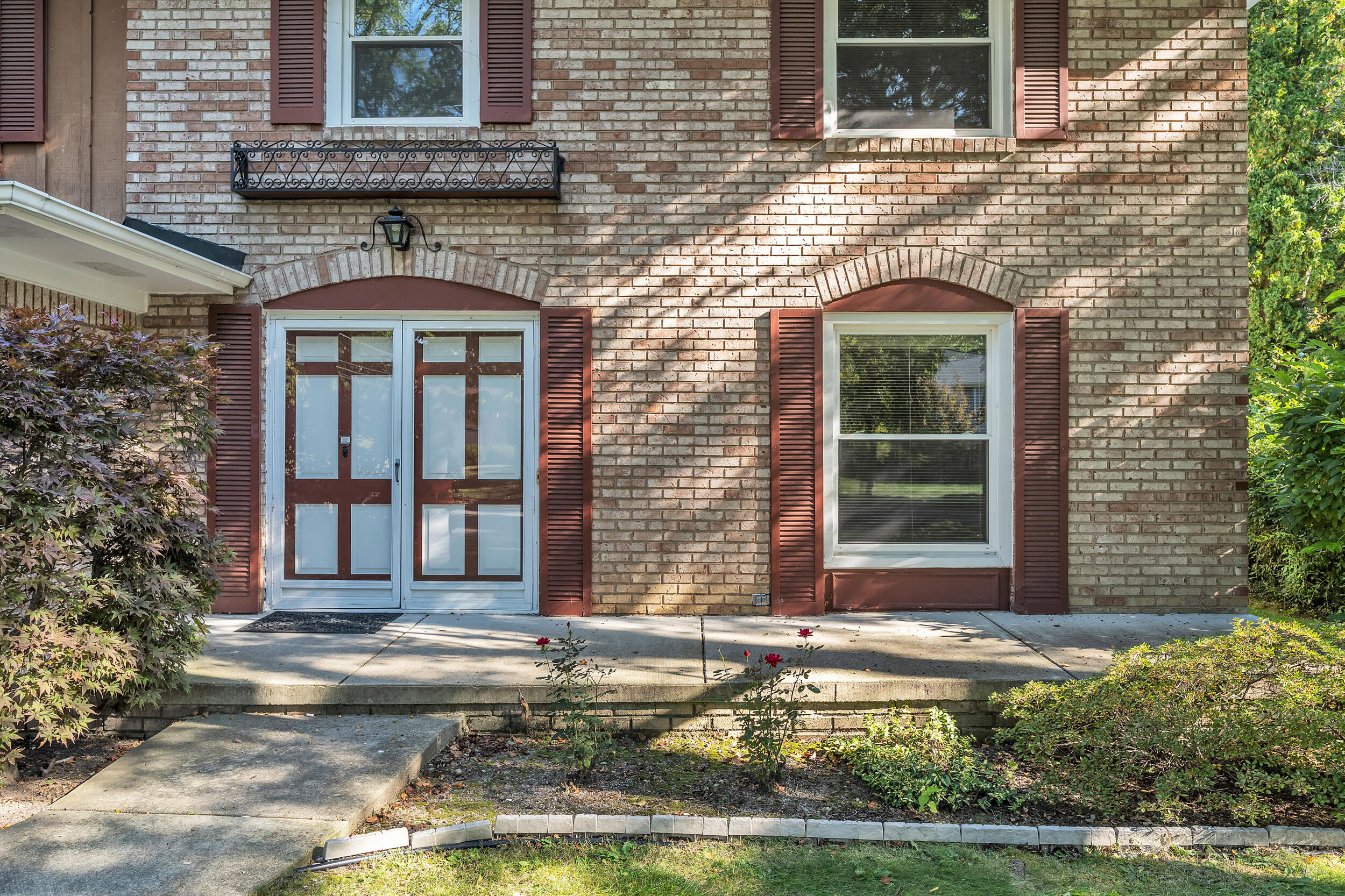 3523 Larchmont Drive