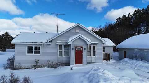 A home in ManisteeTownship_Manistee