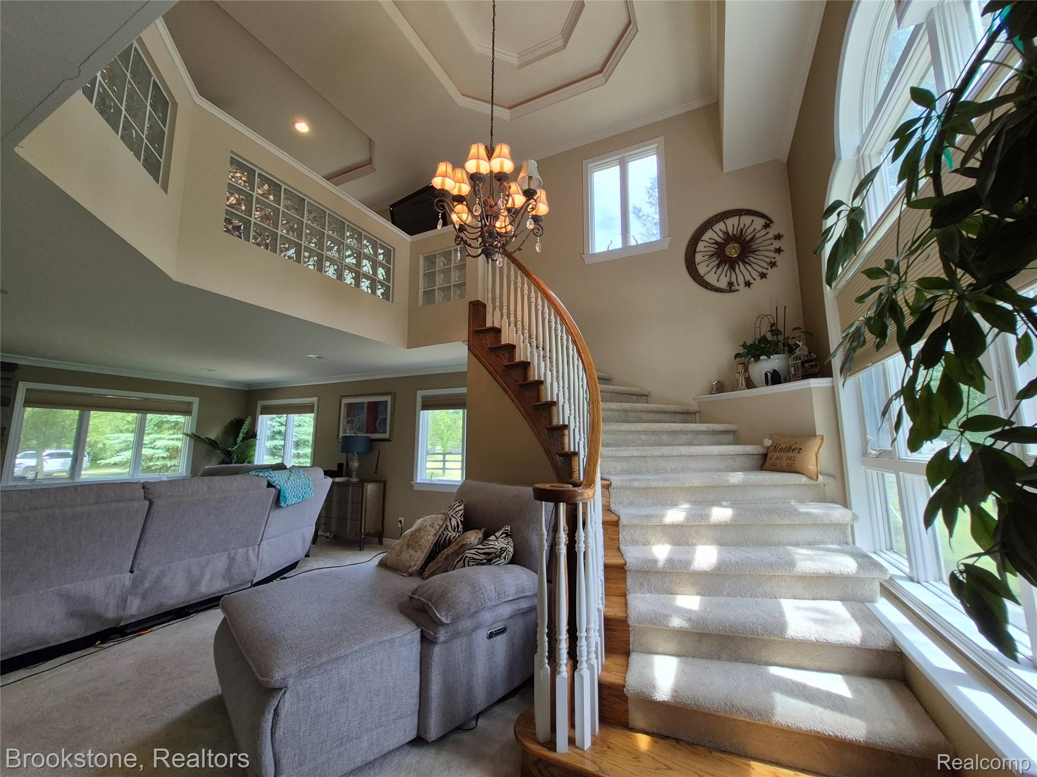 5910 Spring Valley Lane