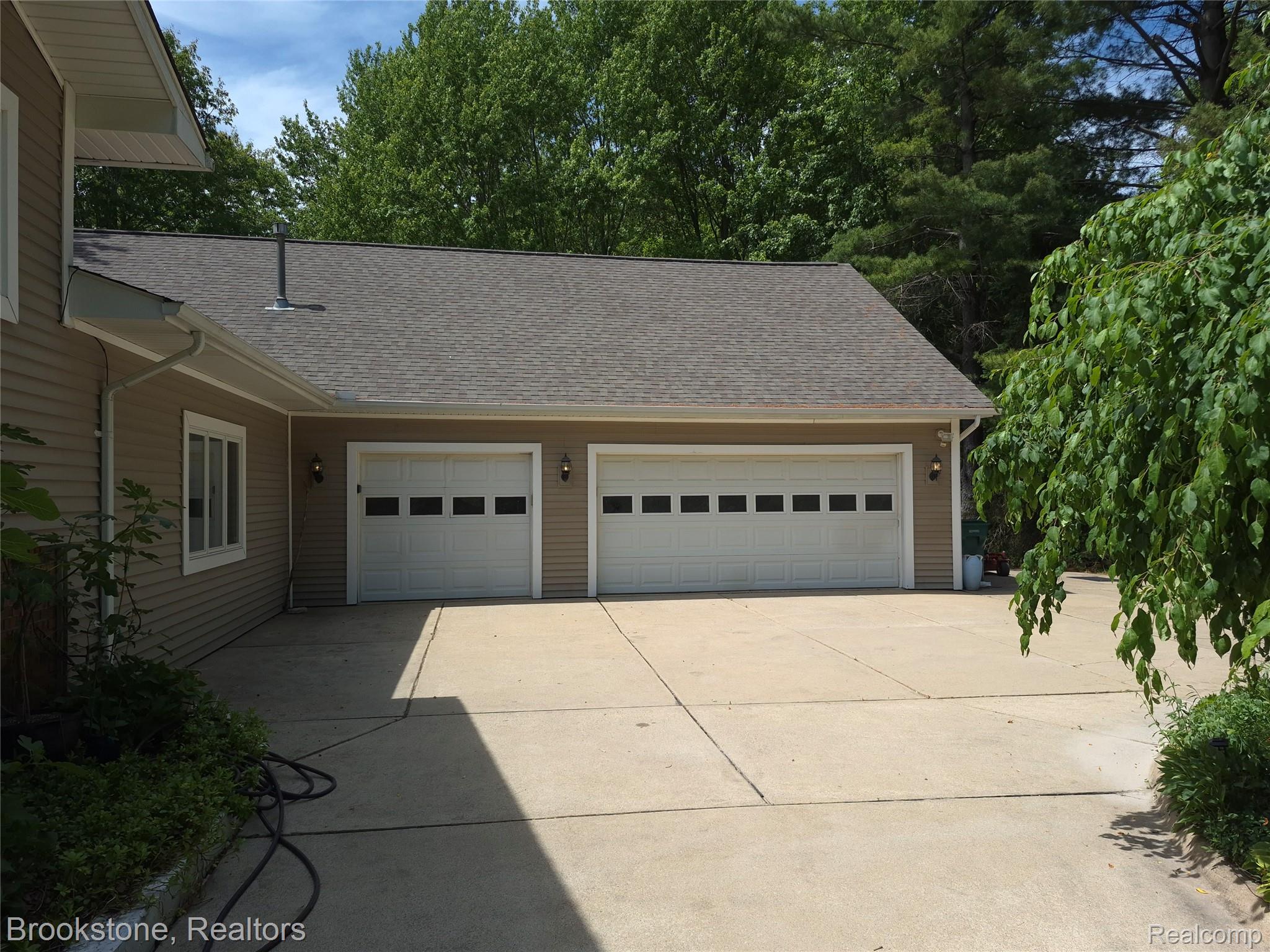 5910 Spring Valley Lane