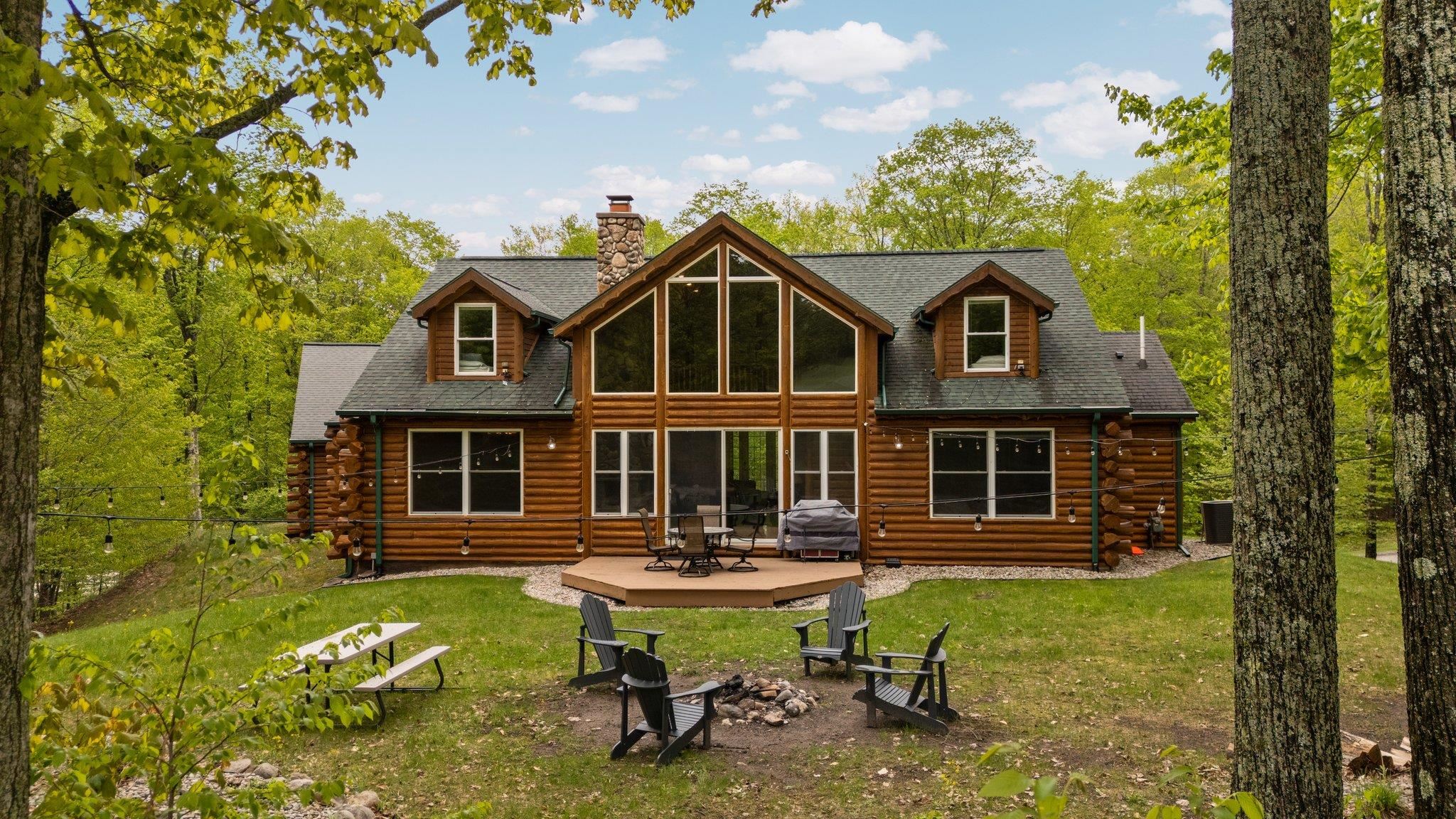 5592 Troon North