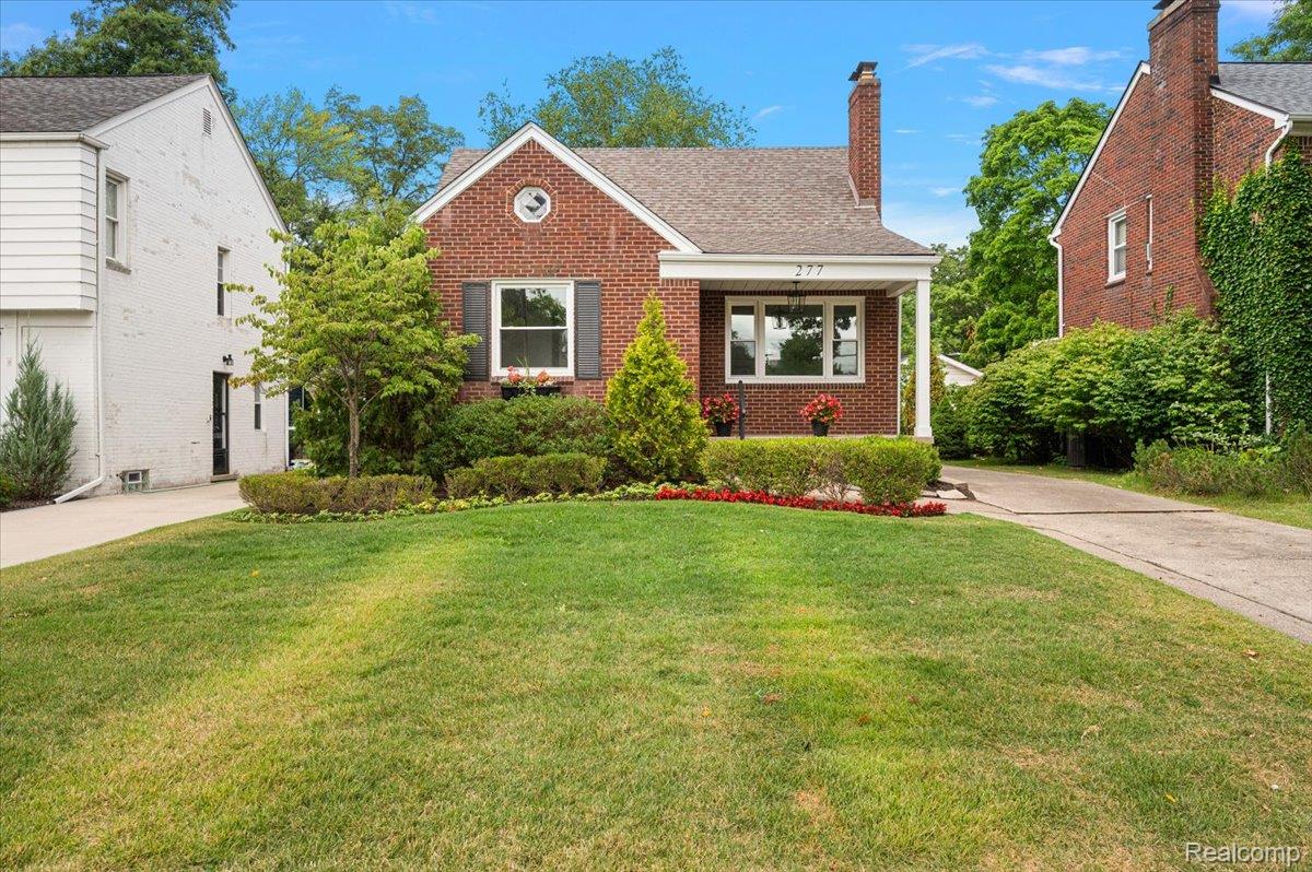 277 Beaupre Avenue