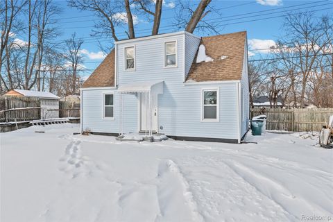 1523 E Madge Avenue Hazel Park City MI 48030