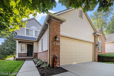 2471 Woodcliff Trail Hartland Township MI 48353