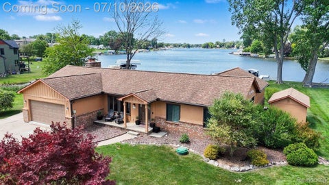 Photo of 160 Wolverine Dr, Wolverine Lake Village, MI 48390 (MLS # 20261049960)