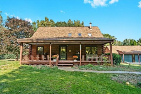 Photo of 4344 Ehgotz Lane, Highland Charter Township, MI 48380 (MLS # 81025051415)