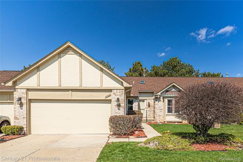 15589 Heather Ridge Trail Clinton Charter Township MI 48038