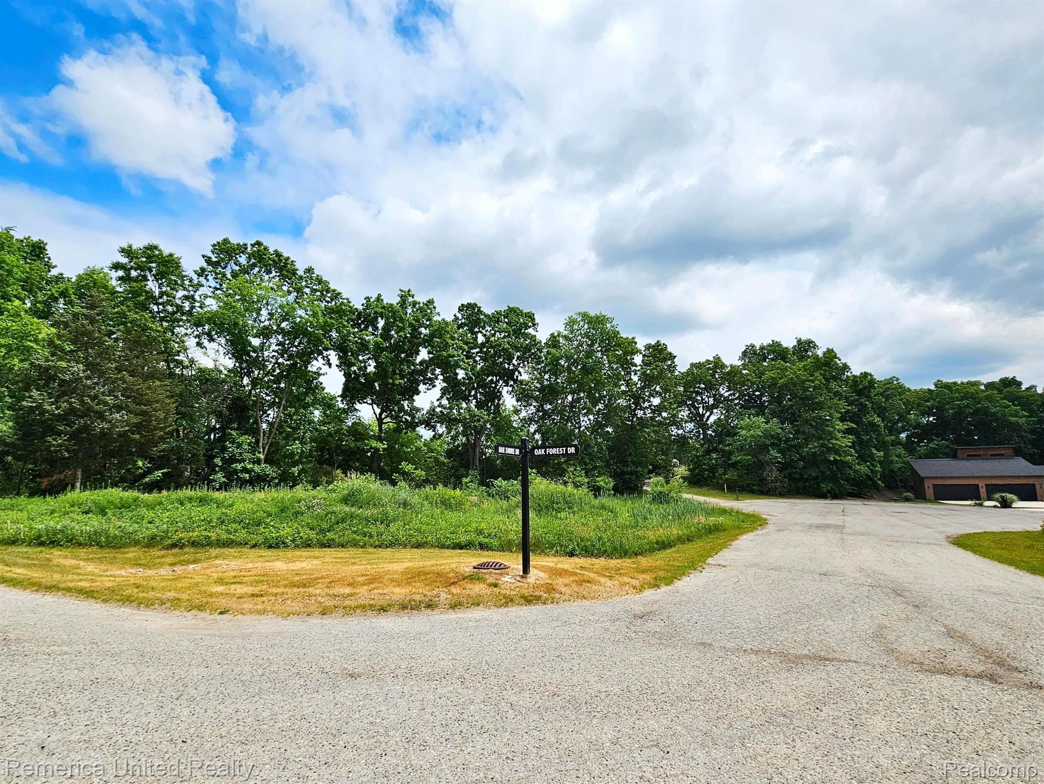 10537 OAK FOREST Drive