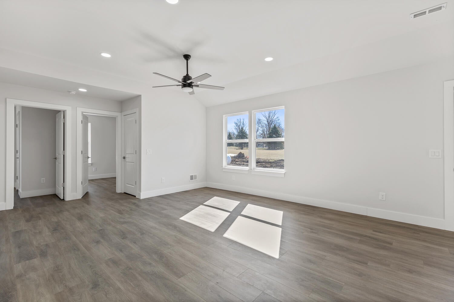 2022 Green Acres Drive