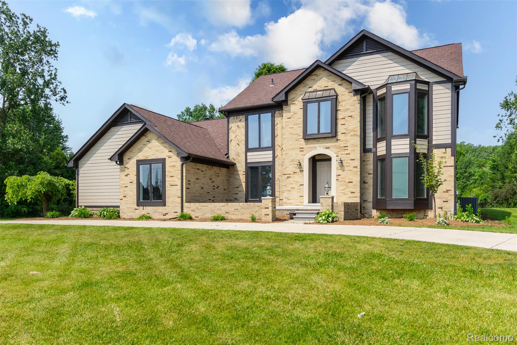 56259 Schoenherr Road