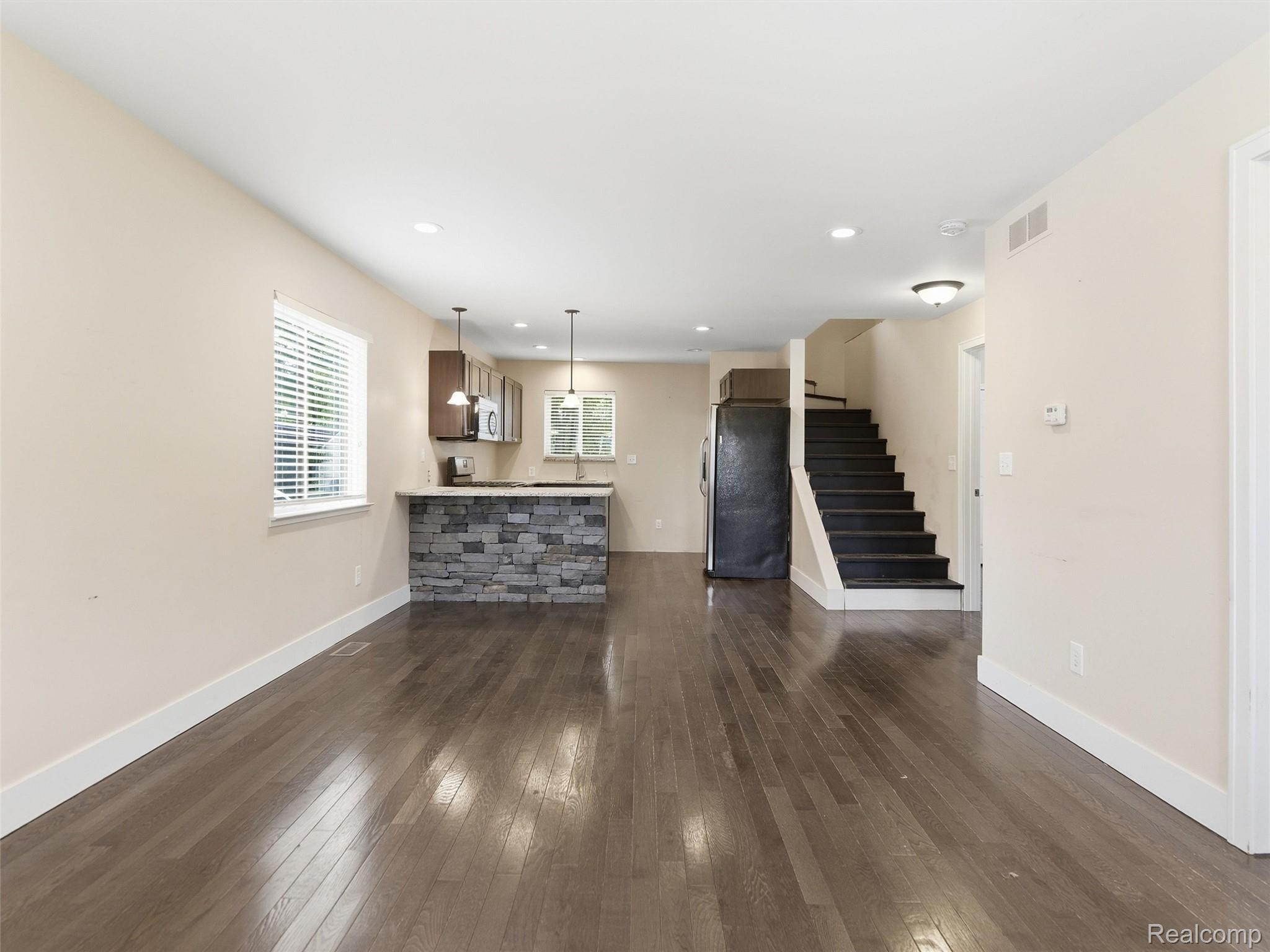 357 N Hospital Road