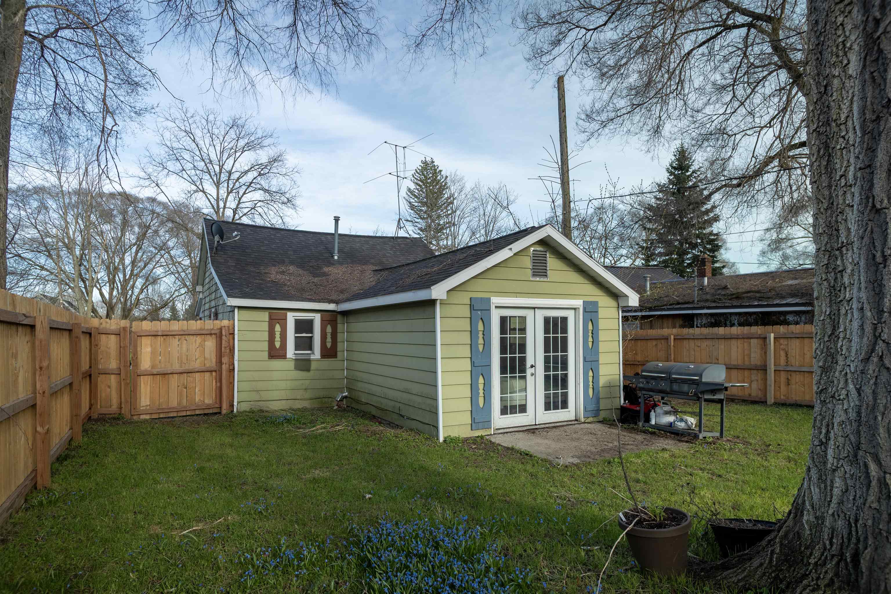 407 Richardi Street