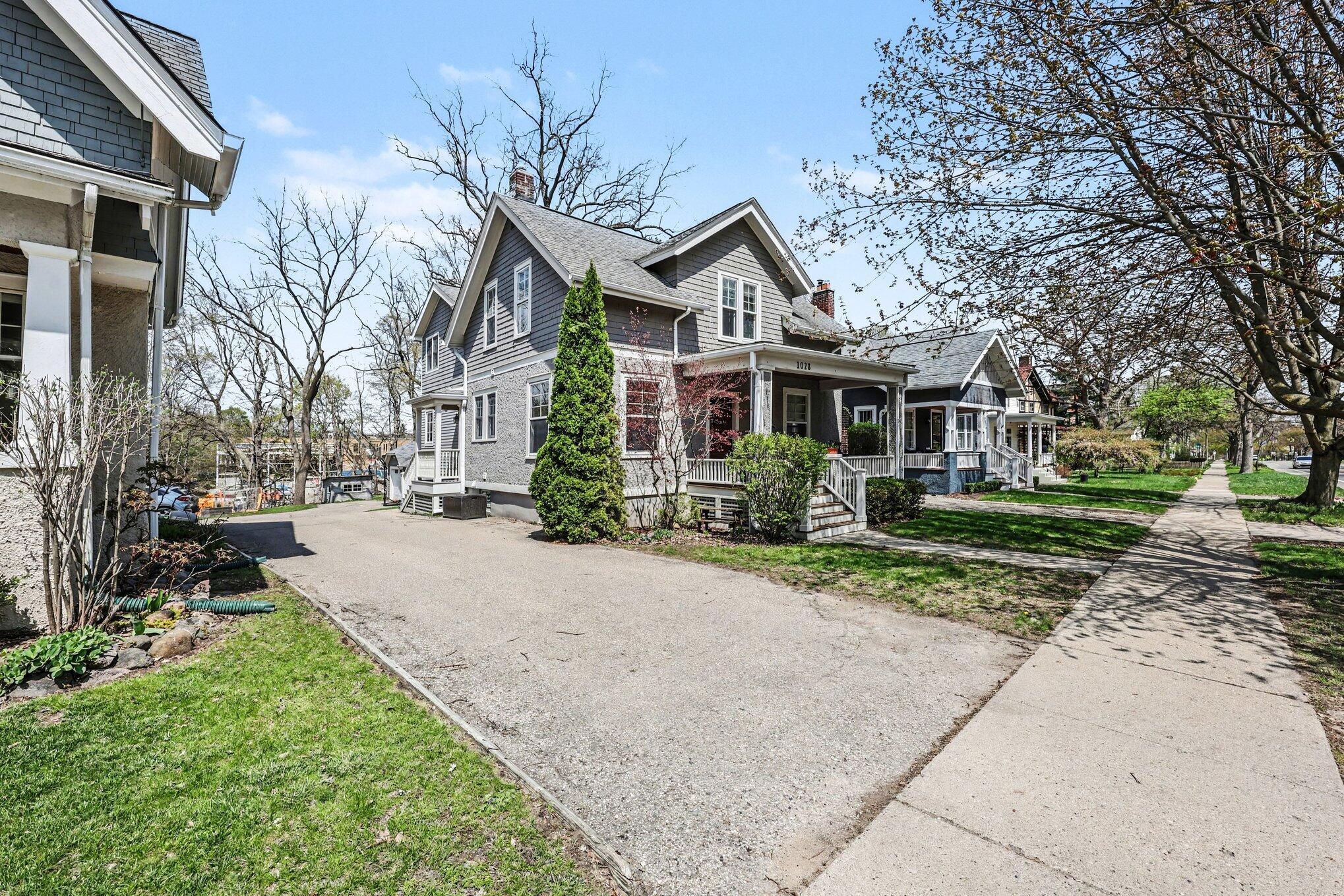 1028 W Liberty Street