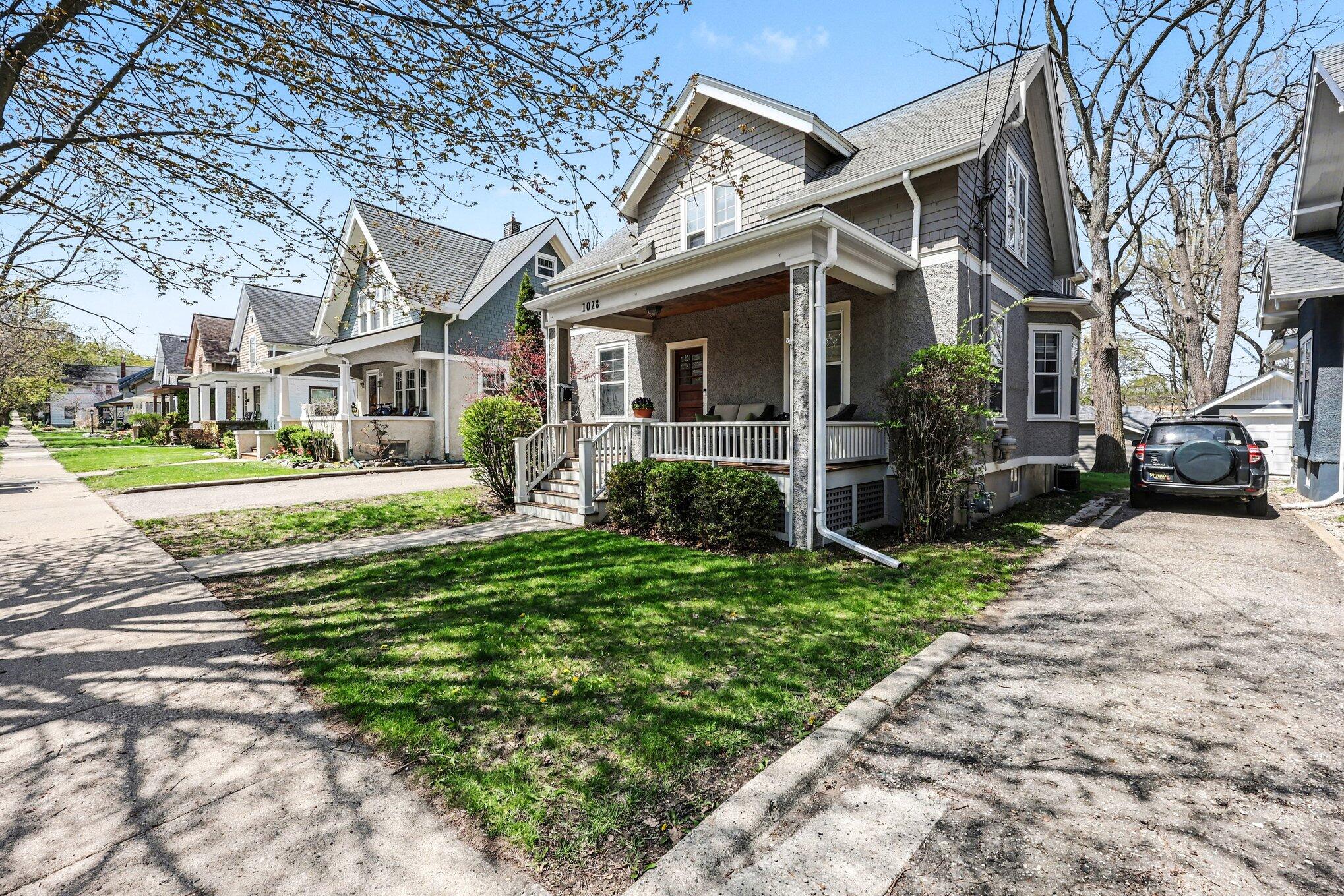 1028 W Liberty Street