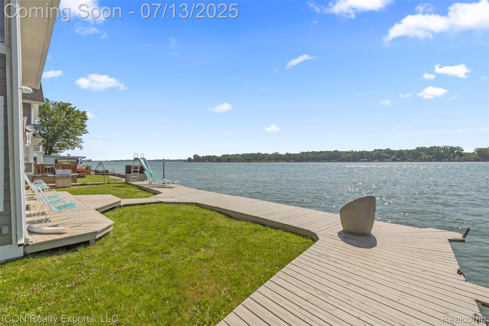 106 St Clair River Drive
