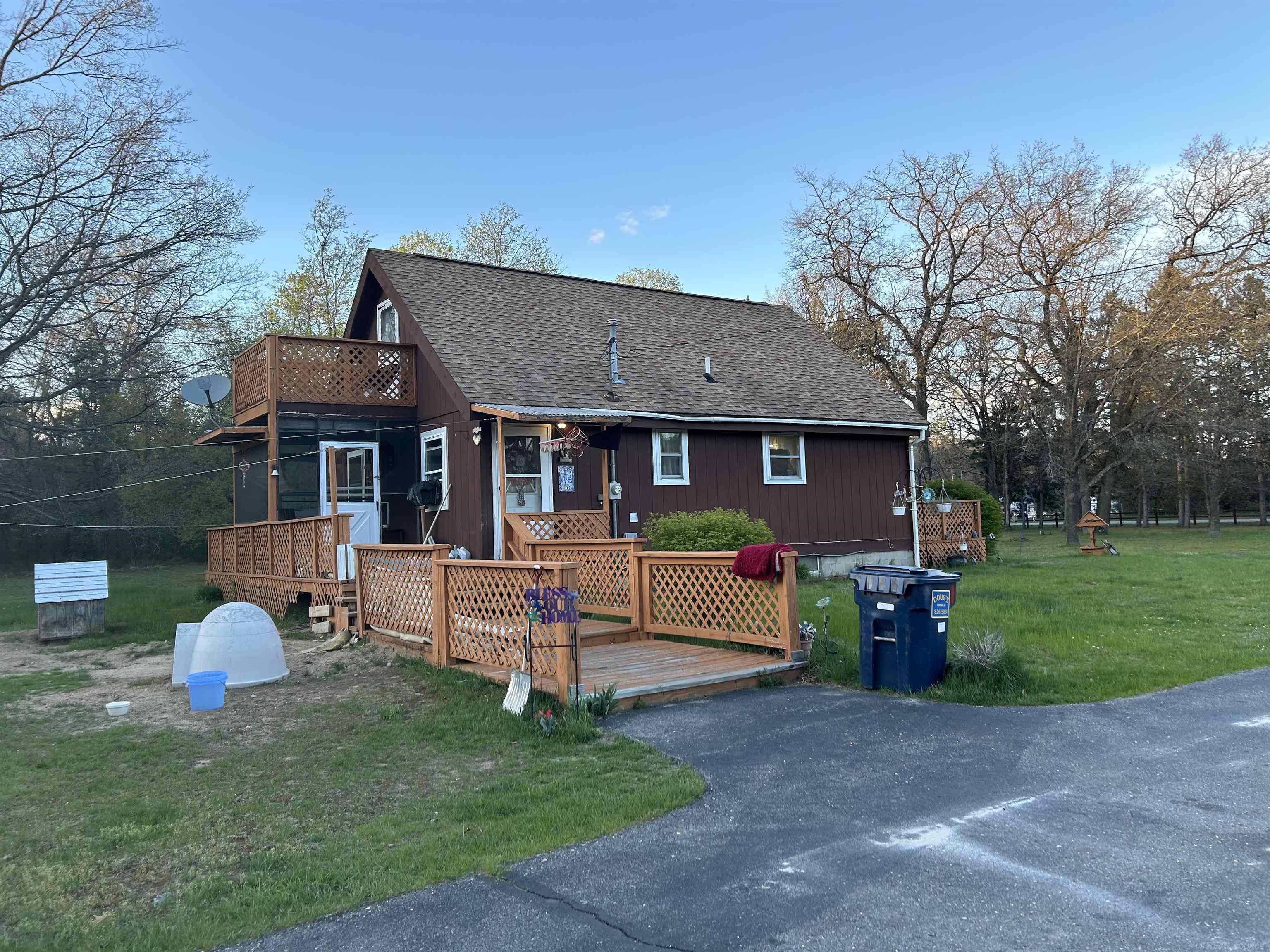 747 N Perry Creek Road