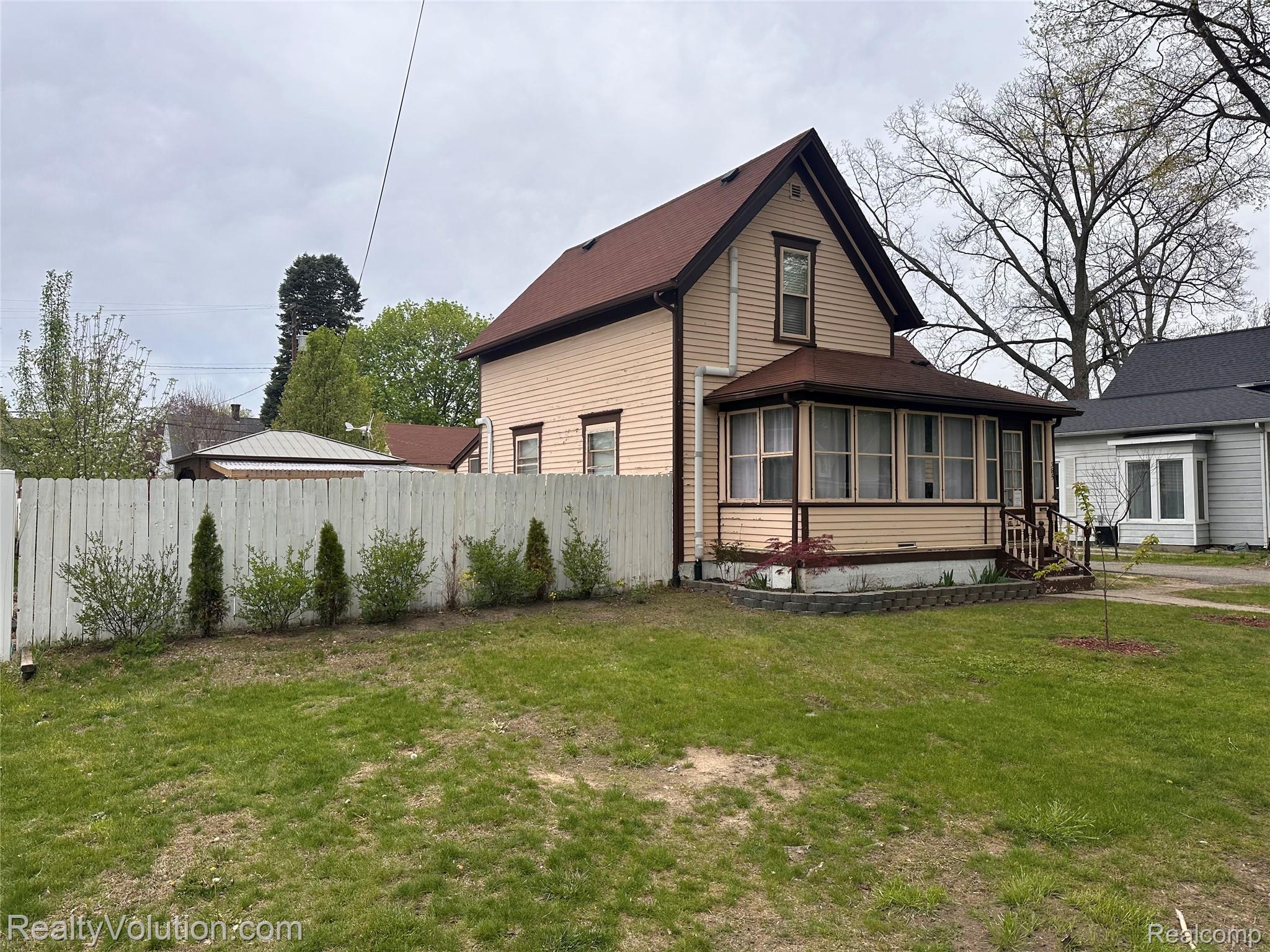 385 N Main Street