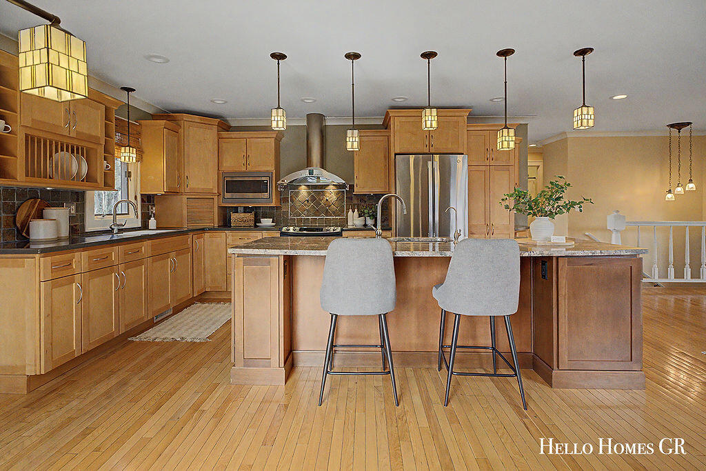 5980 Parview Drive SE