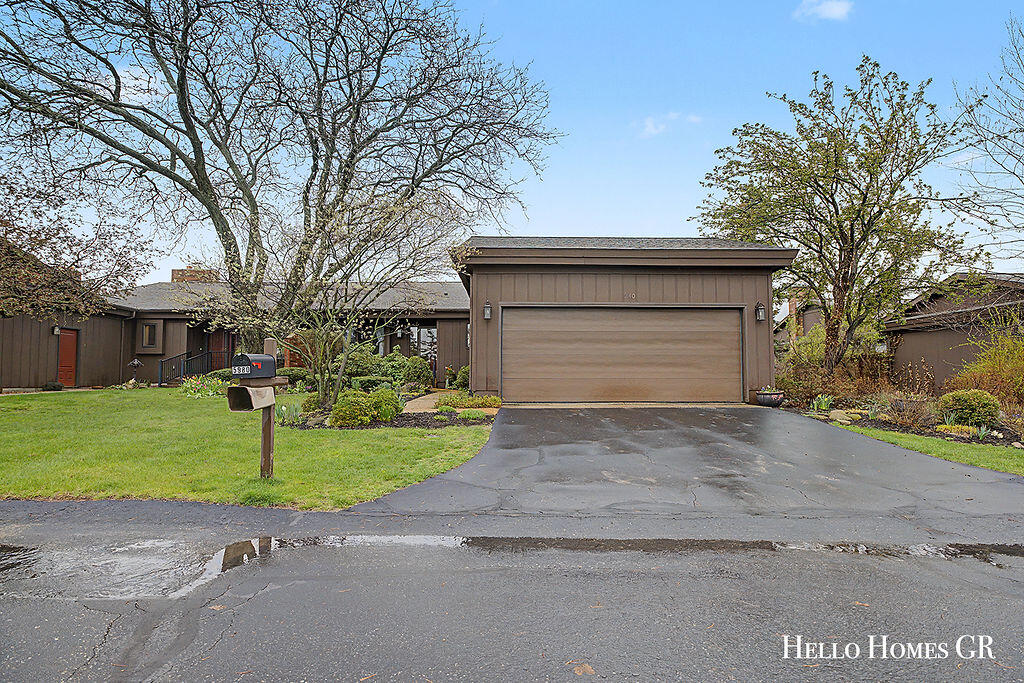 5980 Parview Drive SE