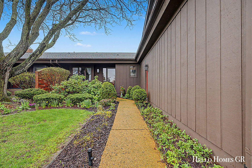 5980 Parview Drive SE