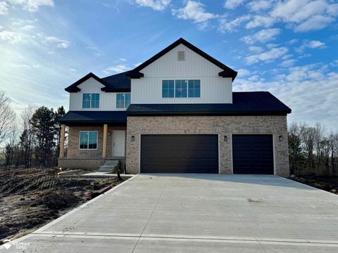 8092 Peninsula Circle Mundy Township MI 48439