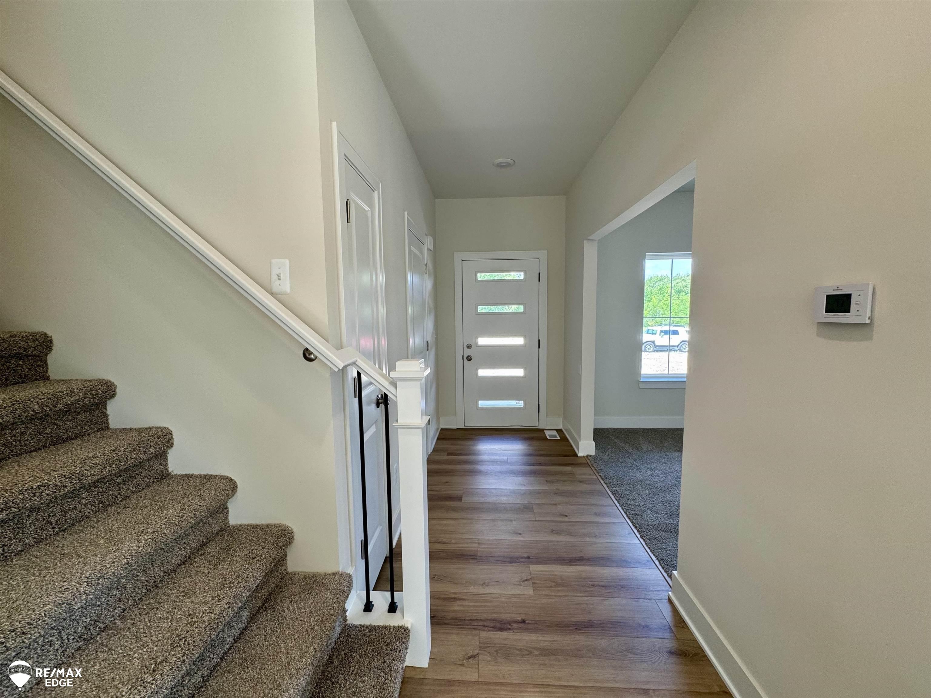 8092 Peninsula Circle