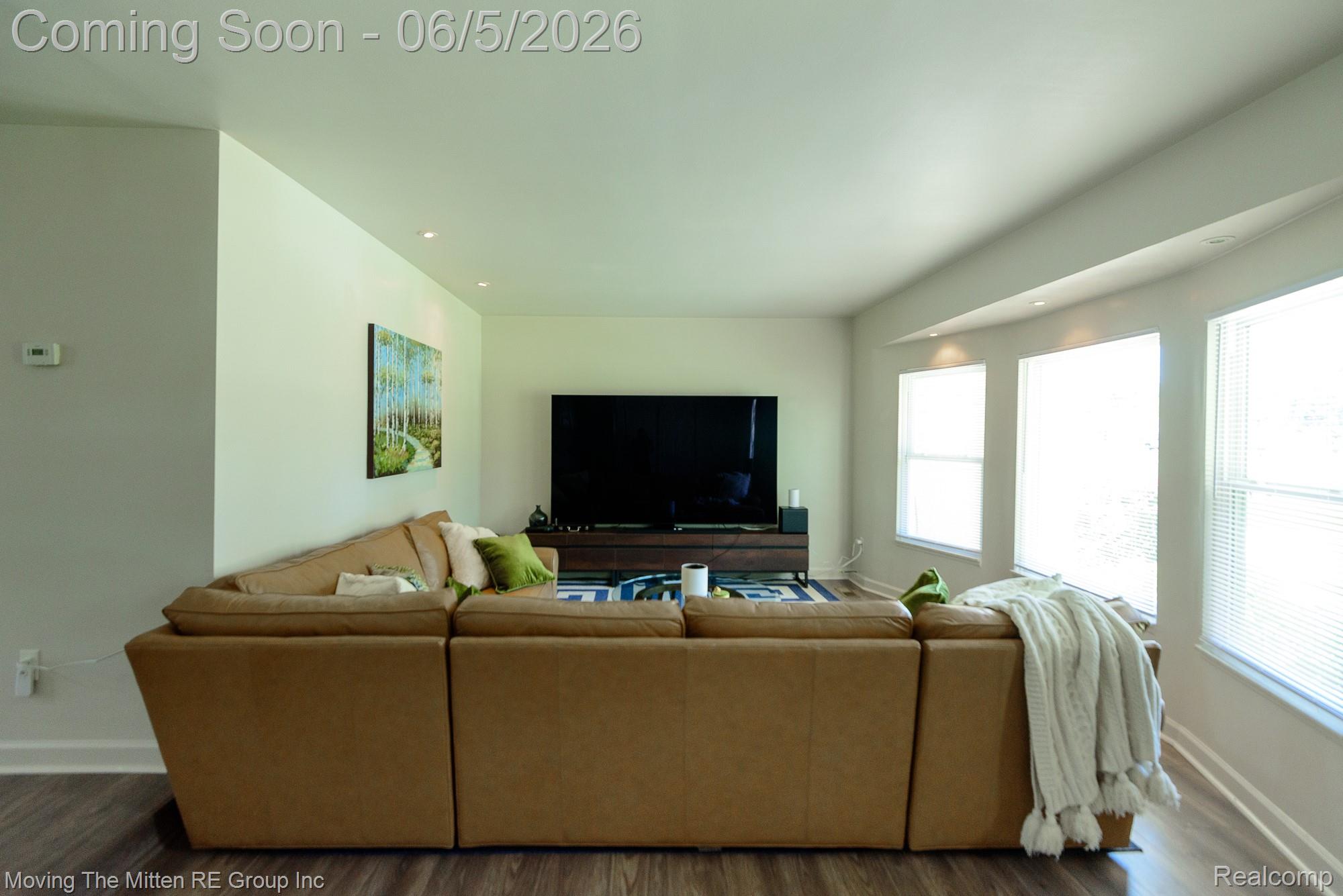 23735 W Newell Circle