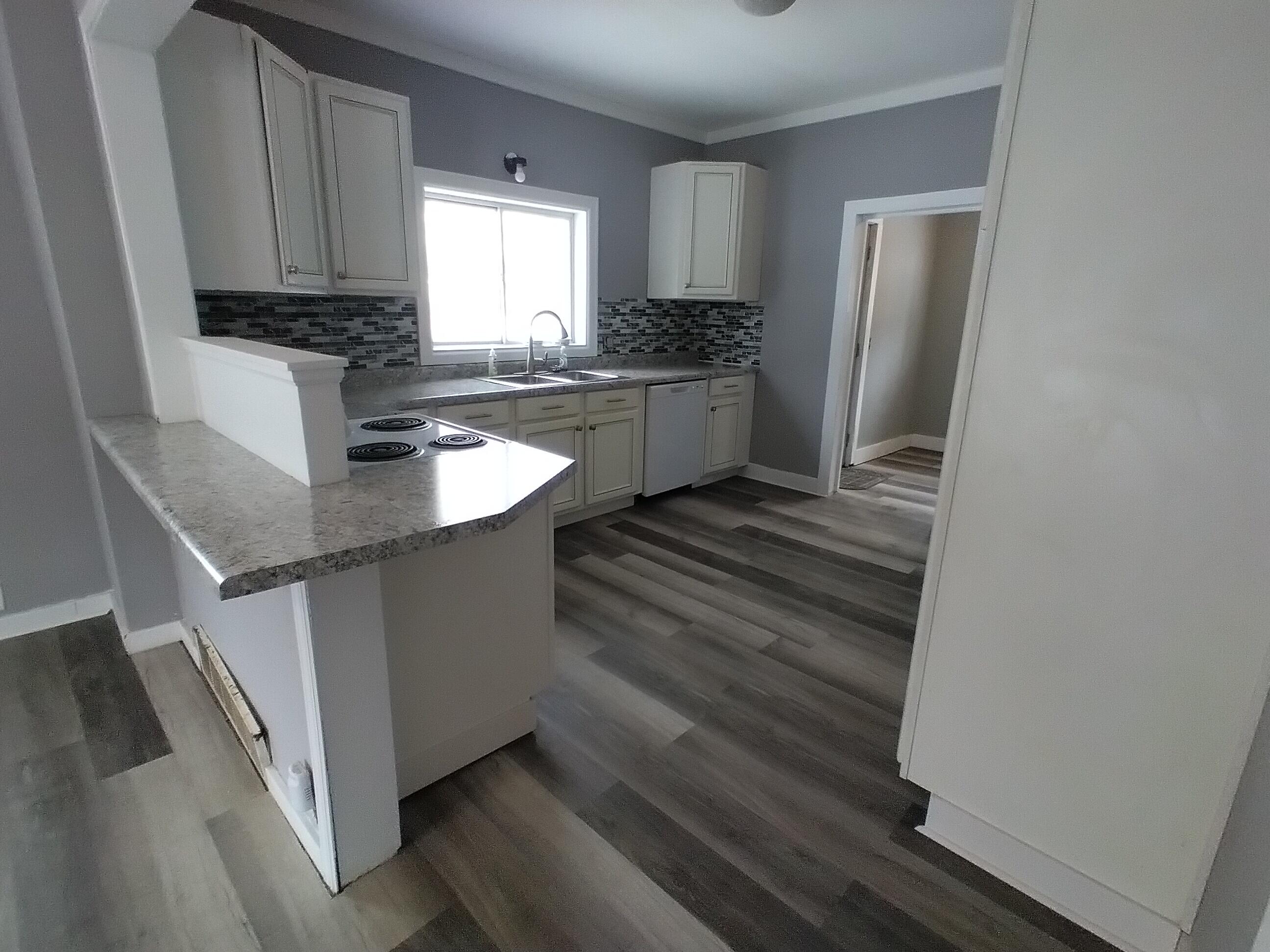303 Rathburn