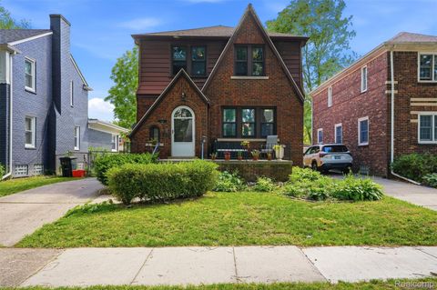 461 Manor Street Grosse Pointe Farms City MI 48236