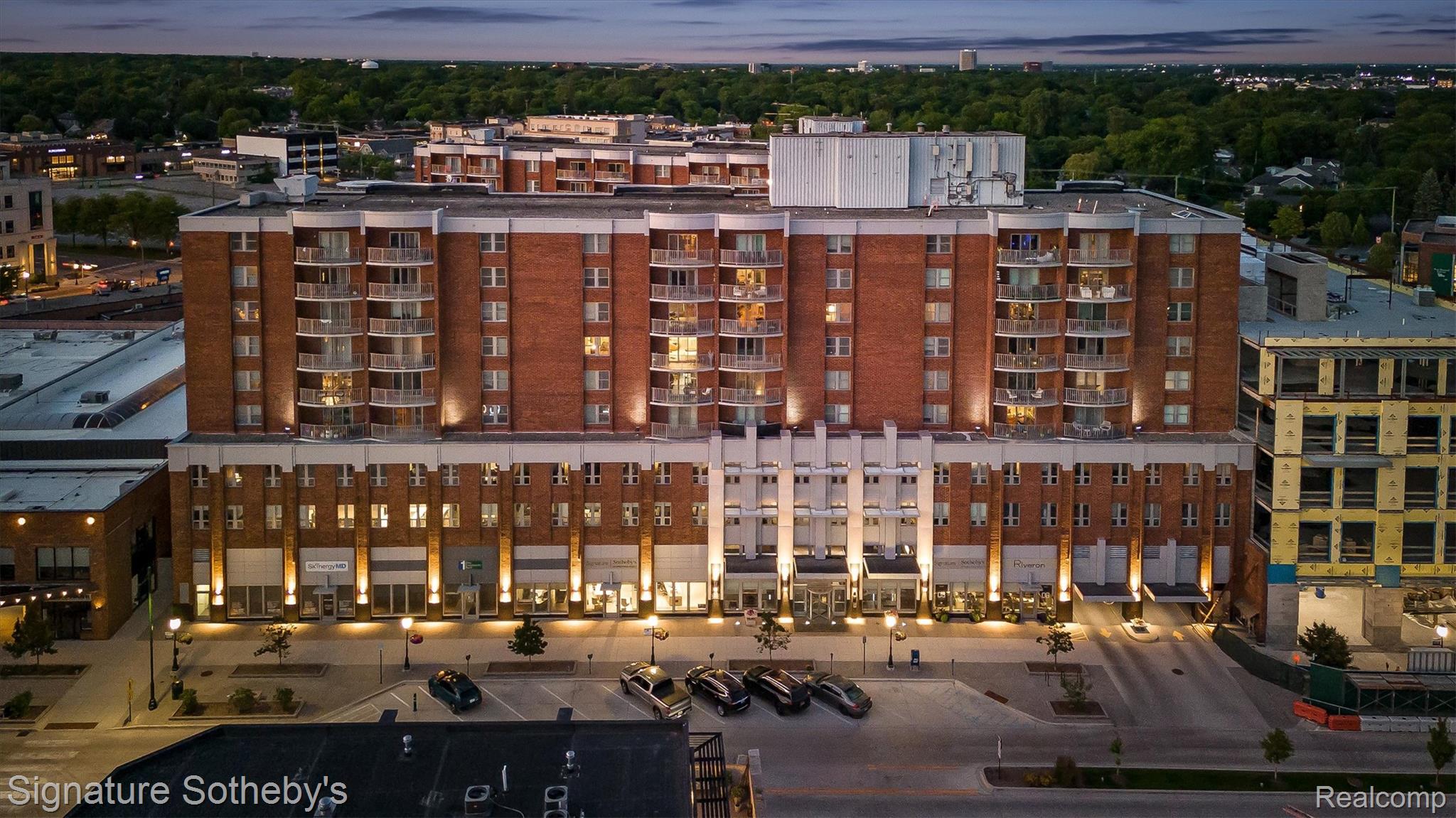 411 S Old Woodward Avenue 704