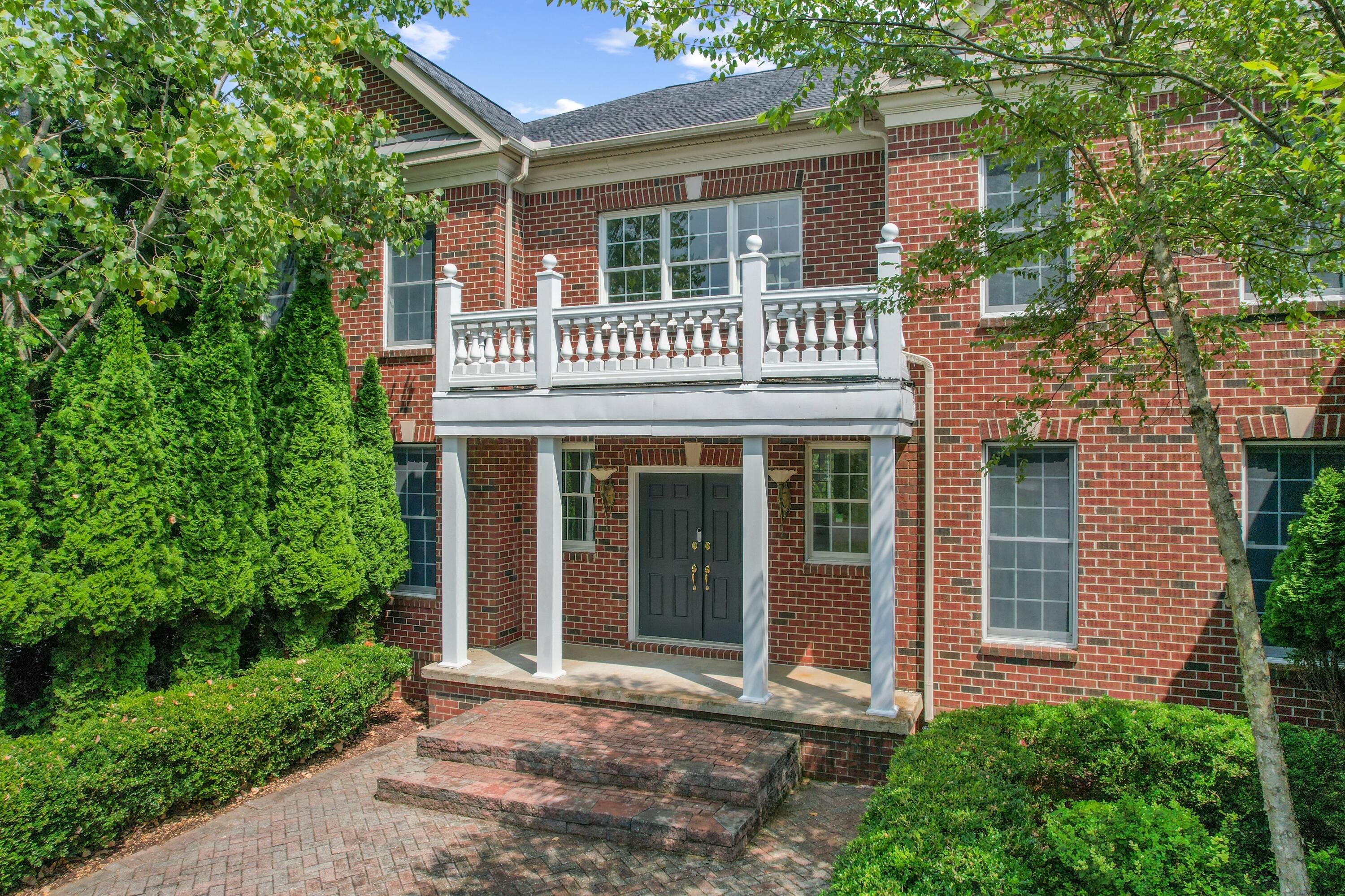 2086 Autumn Hill Drive