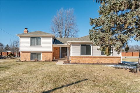 17098 Coral Gables Street Southfield City MI 48076