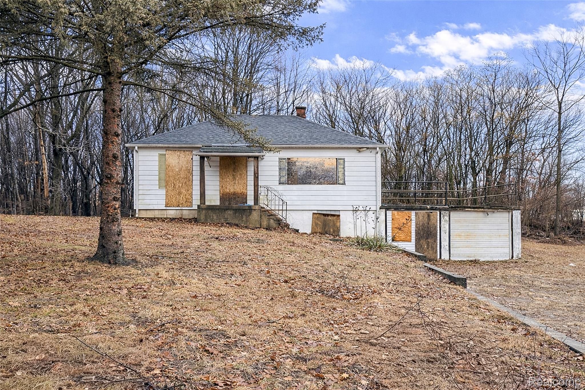 816 S SCHUMAN Street