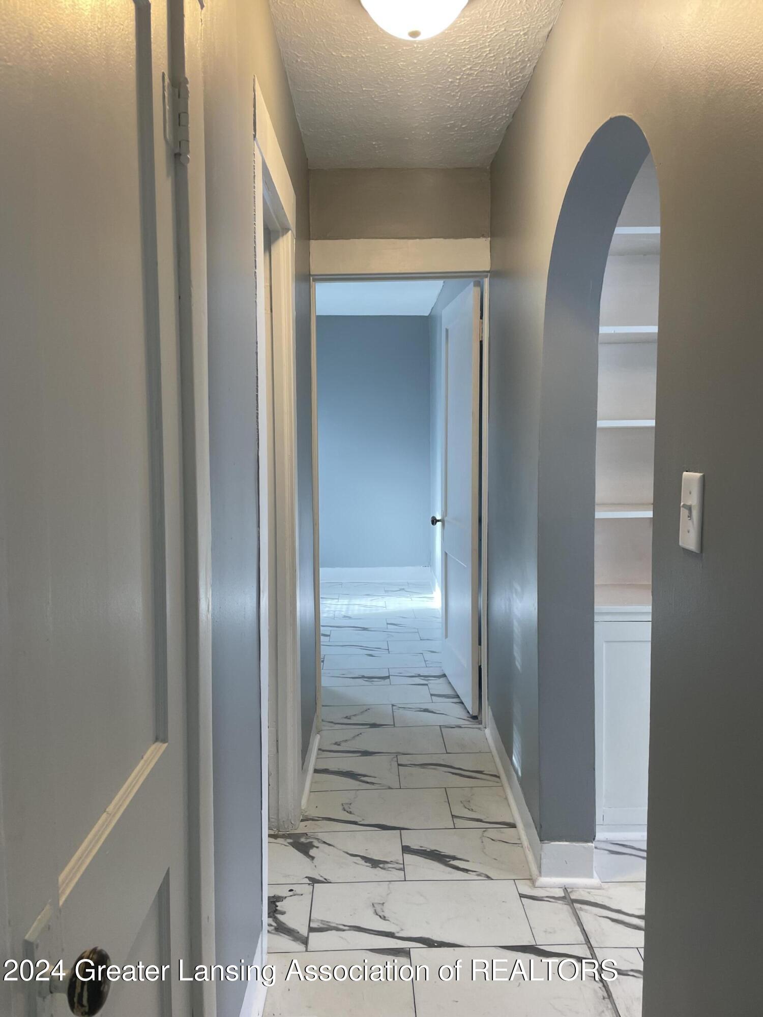 Lansing, Michigan 48910, United States, 2 Bedrooms Bedrooms, ,1 BathroomBathrooms,Residential,Active,18311