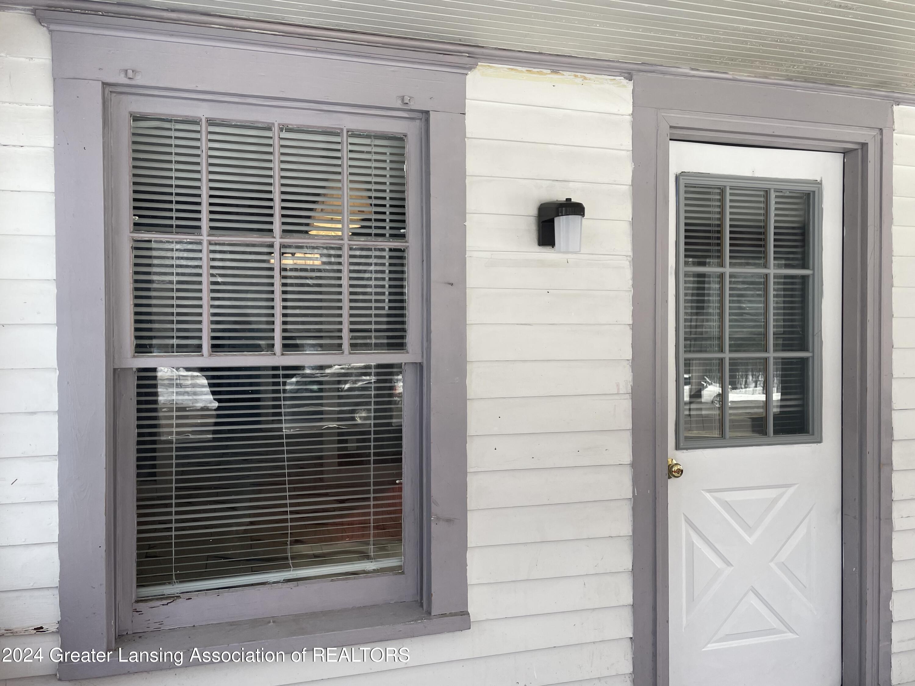 Lansing, Michigan 48910, United States, 2 Bedrooms Bedrooms, ,1 BathroomBathrooms,Residential,Active,18311