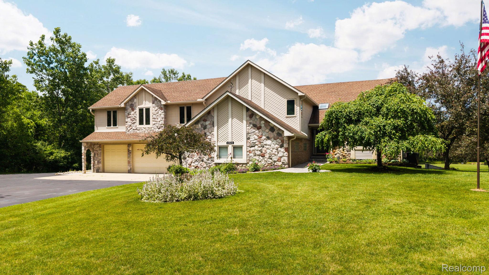 2325 7 Mile Road