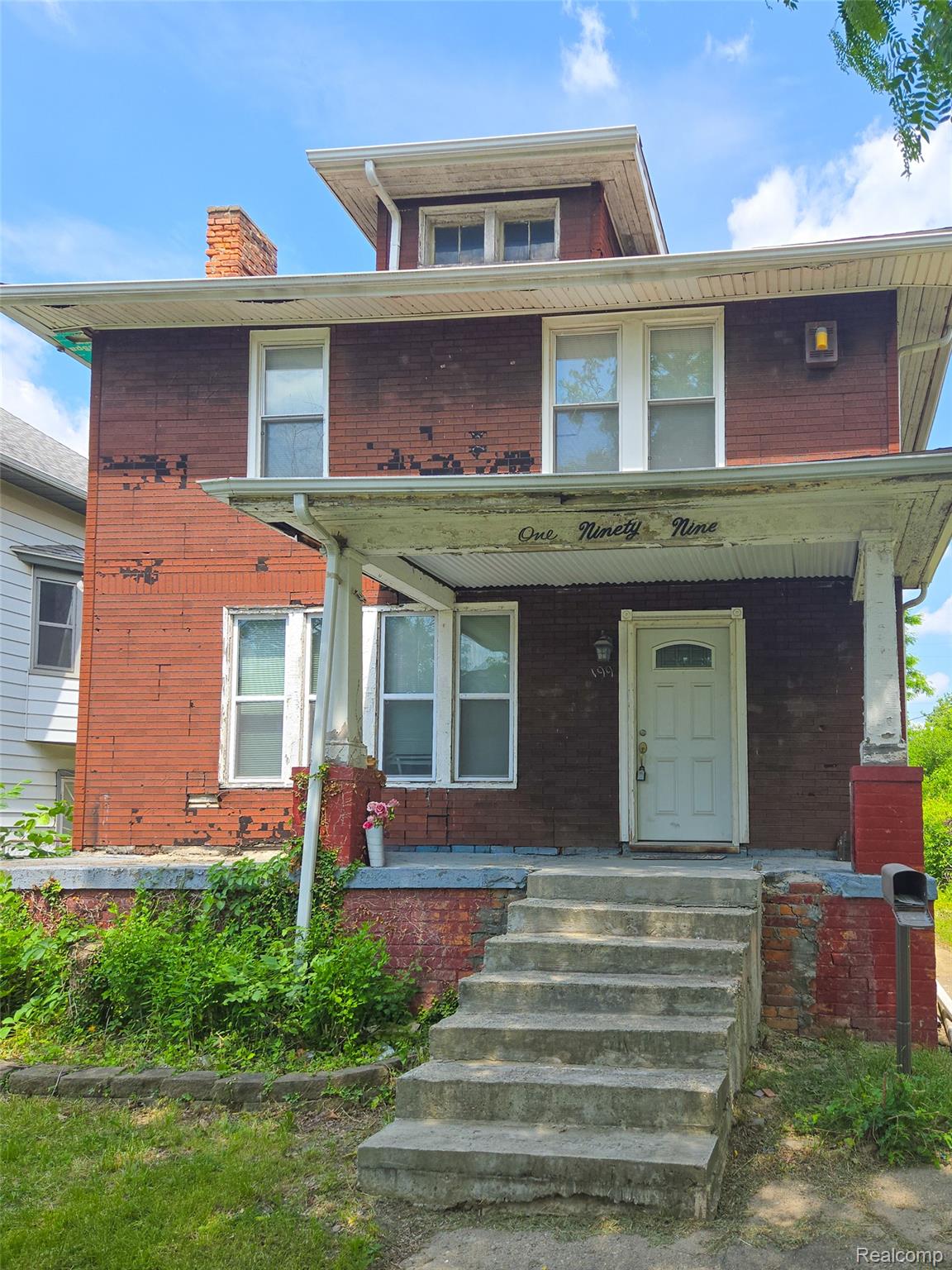 199 Massachusetts Street