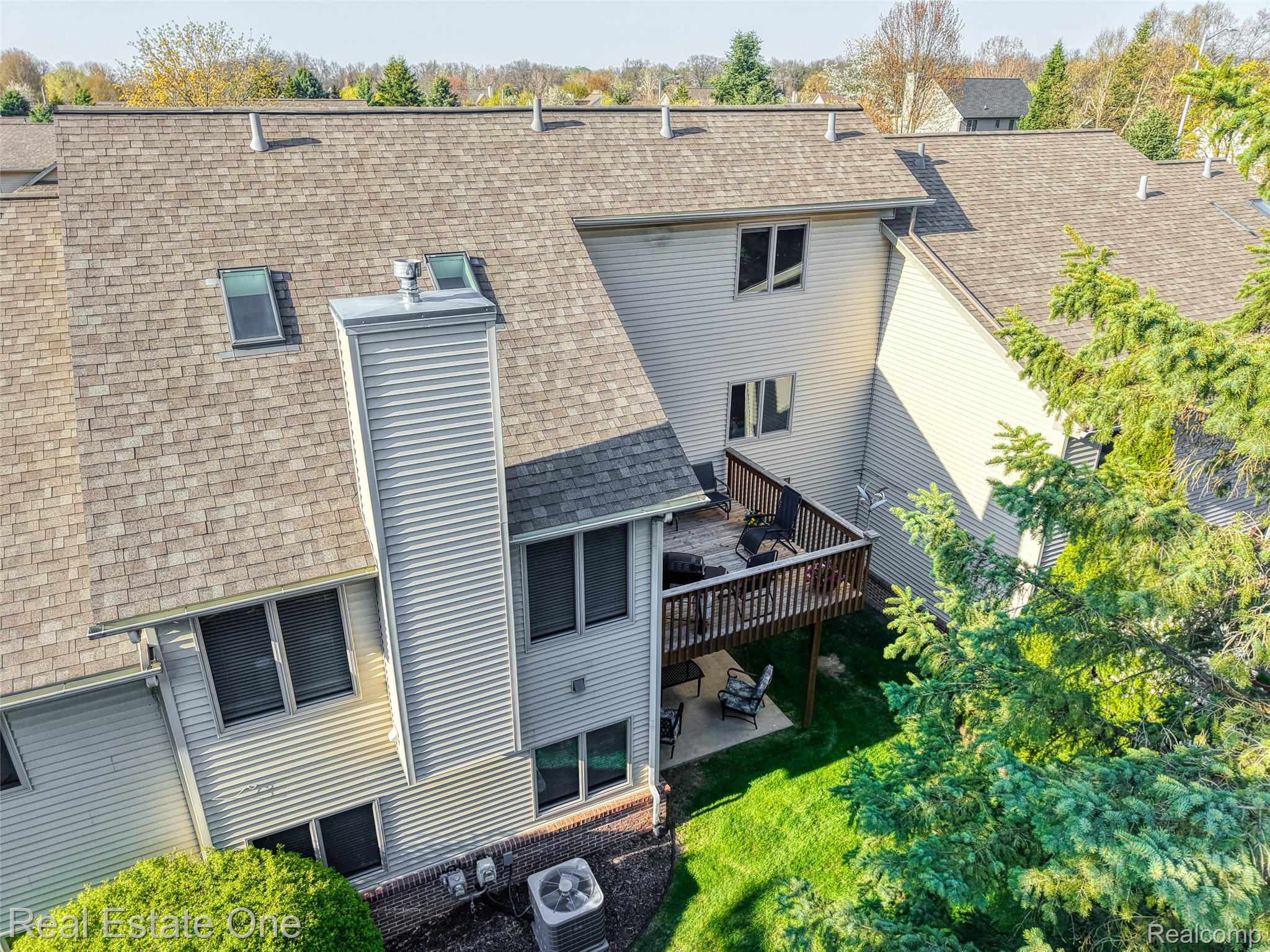 2243 Willow Tree Drive