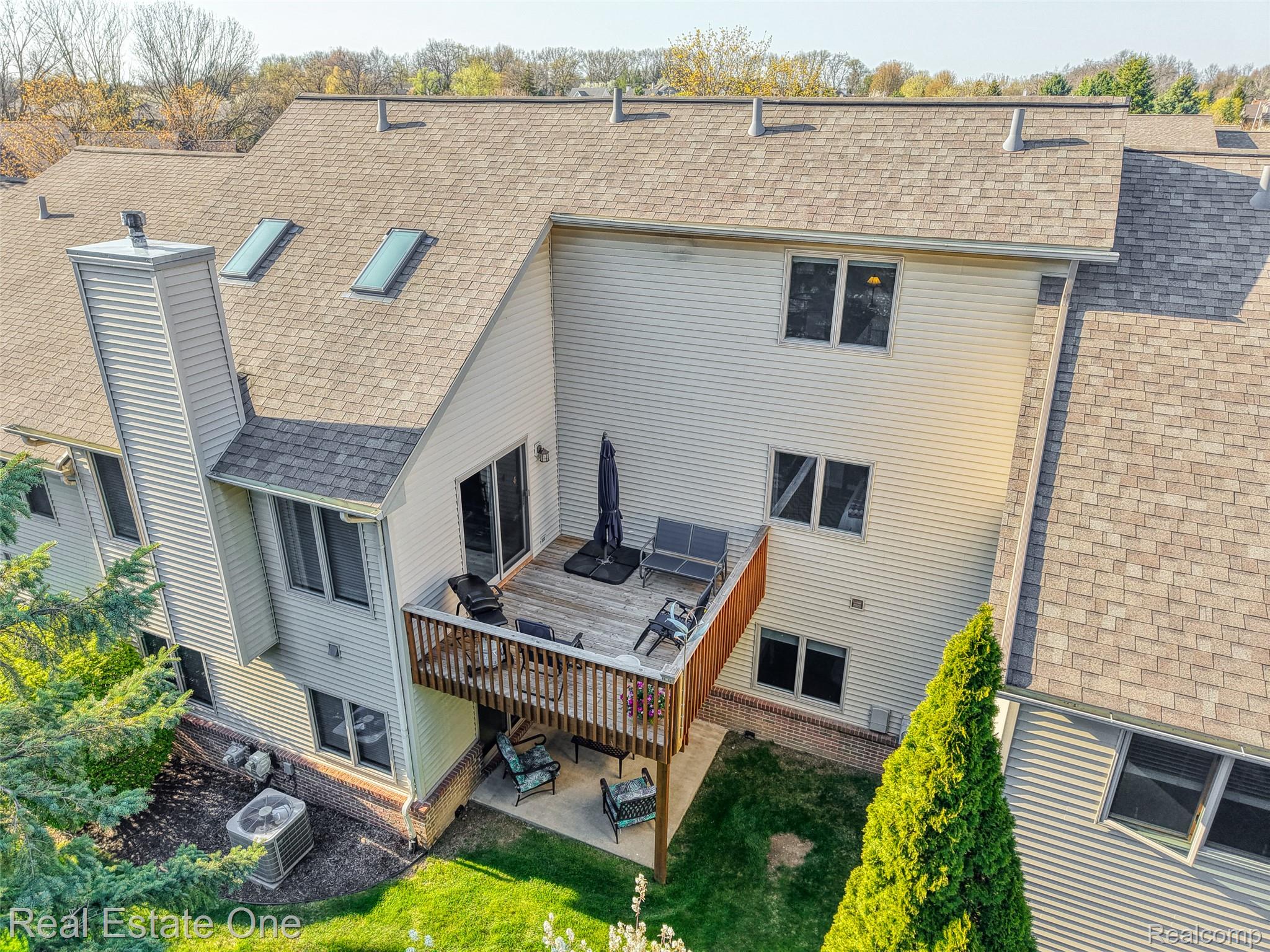 2243 Willow Tree Drive
