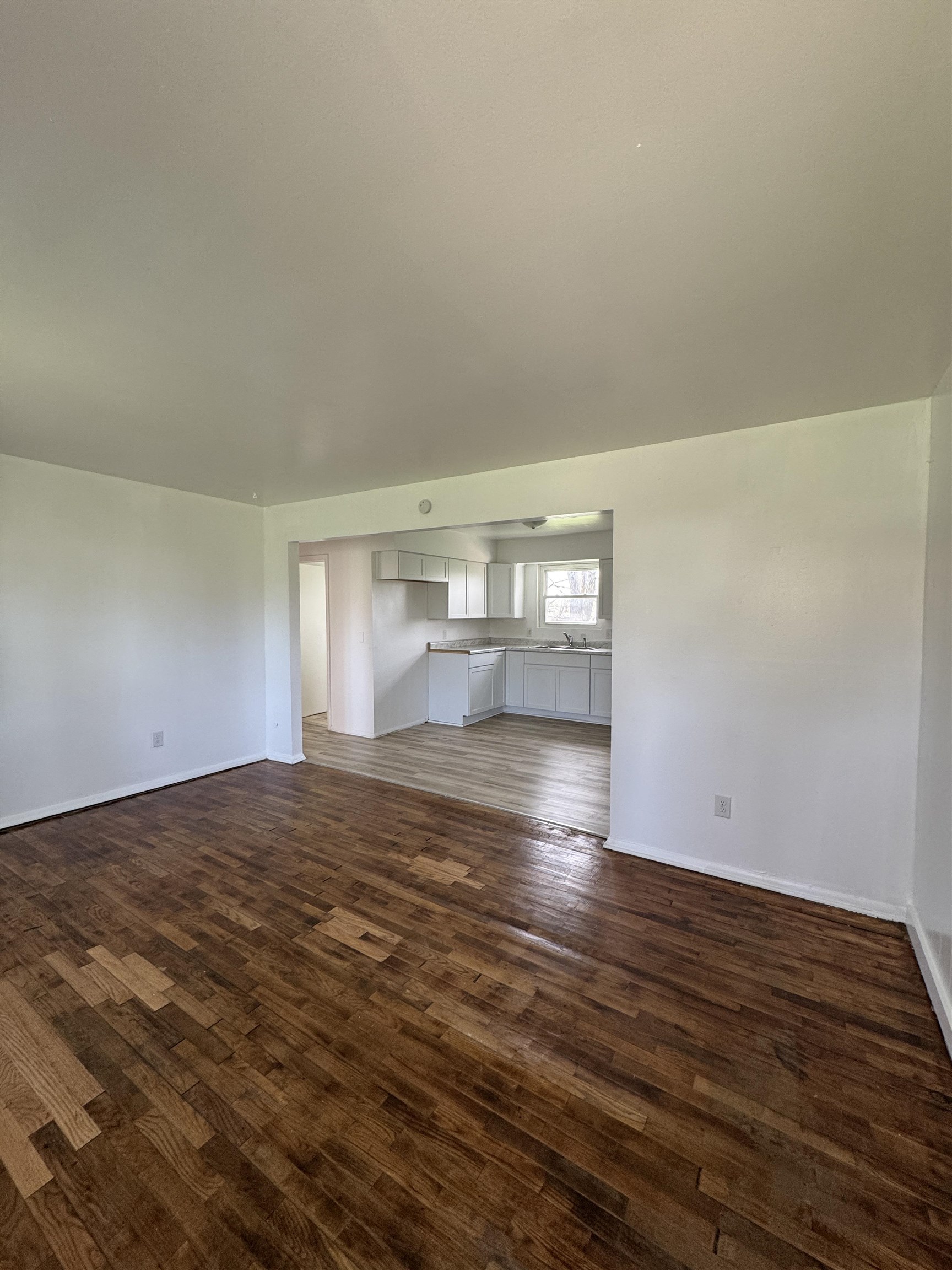 3143-3145 Walters Drive