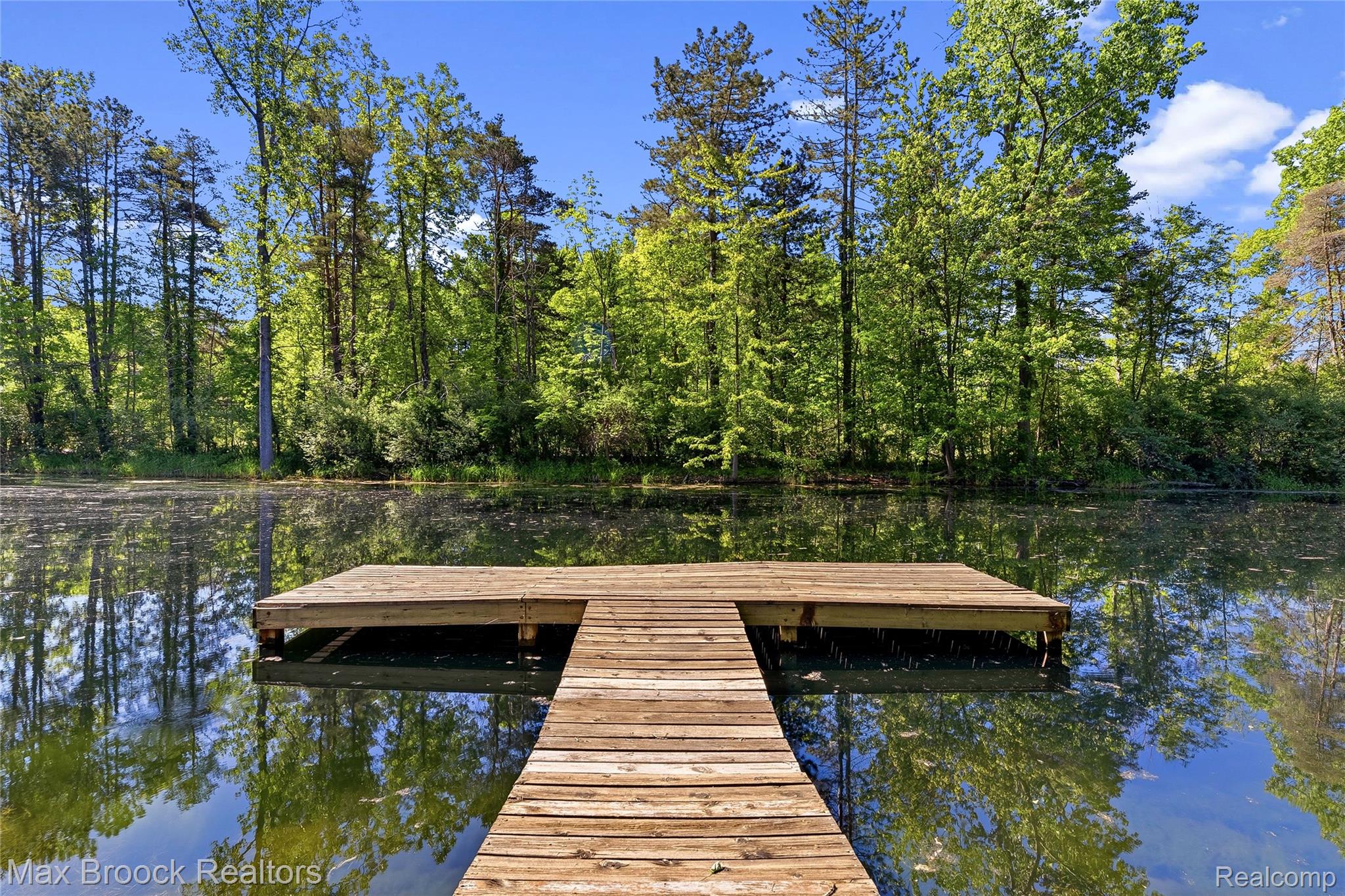 892 W Barnes Lake Road