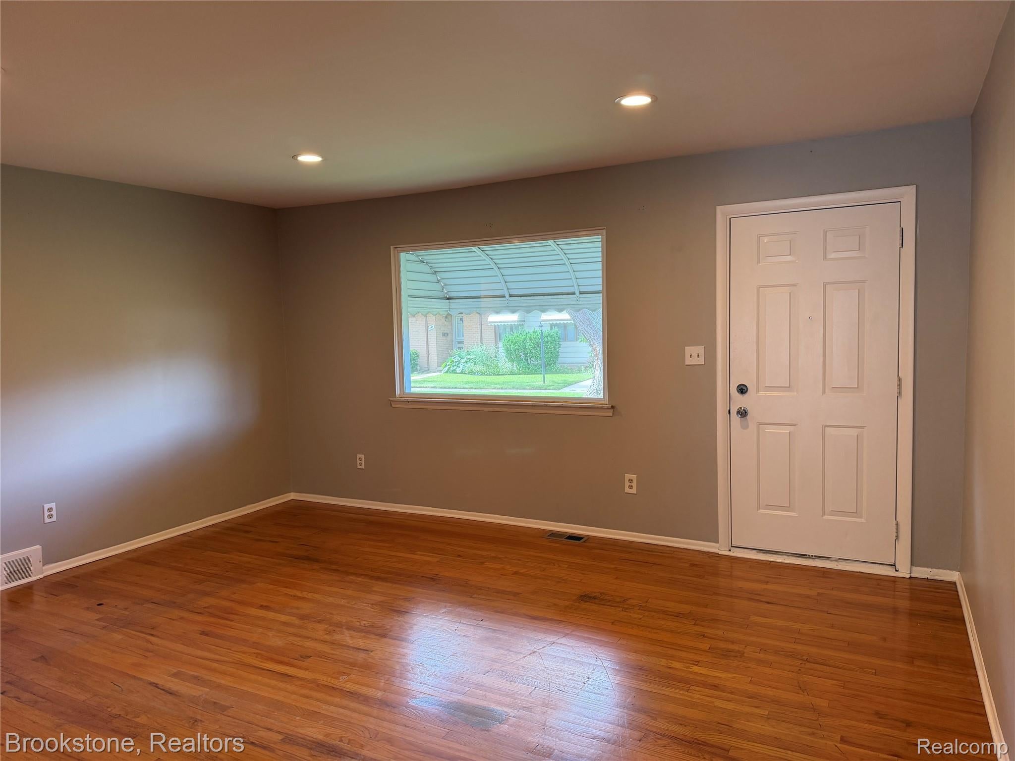 8401 18 Mile Road 241